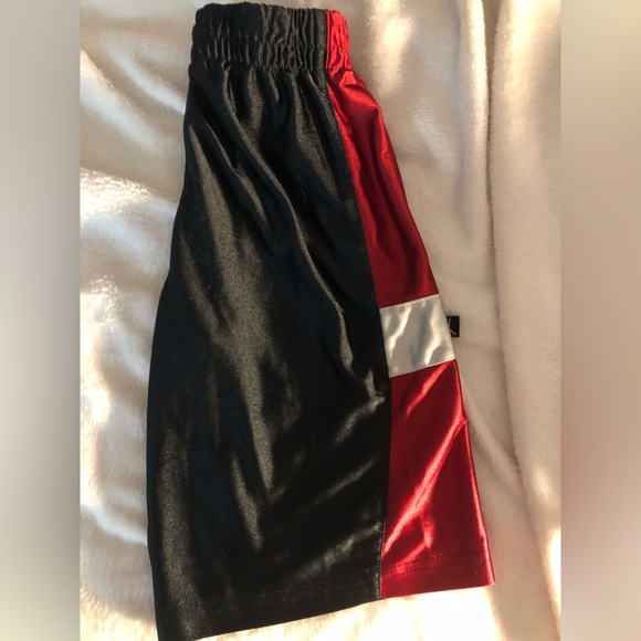 Jordan basketball shorts size 8/10 boys - Picture 2 of 2